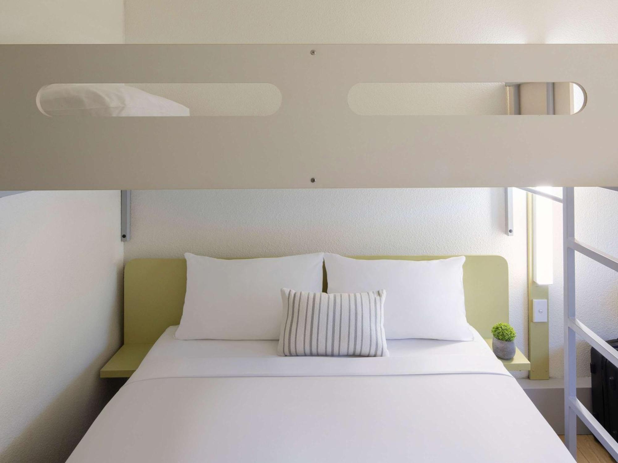Ibis Budget - 3*