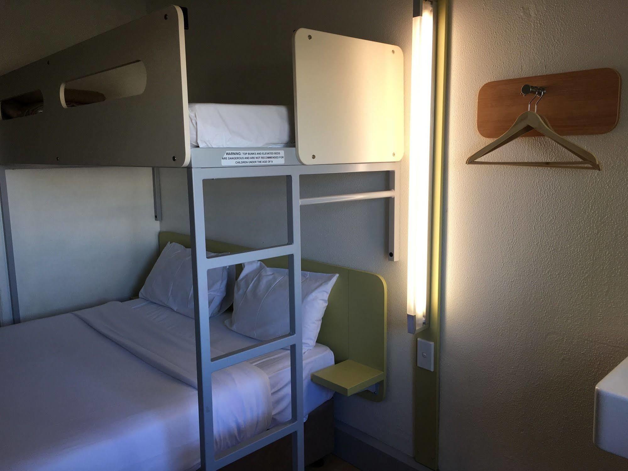 Ibis Budget - 3*